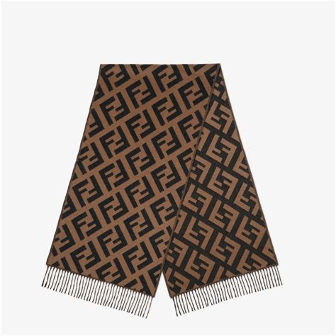 echarpe fendi femme marron|Écharpes et Ponchos de luxe pour Femme .